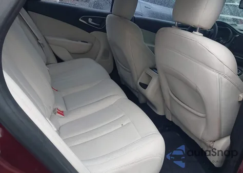 2015 Chrysler 200 Limited z USA, uszkodzony, nr VIN 1C3CCCAB4FN536519